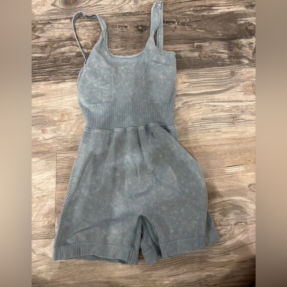 Onesie mineral washed light blue